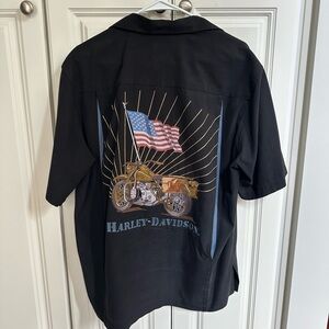Harley-Davidson Black Dress Shirt with Classic Elegance